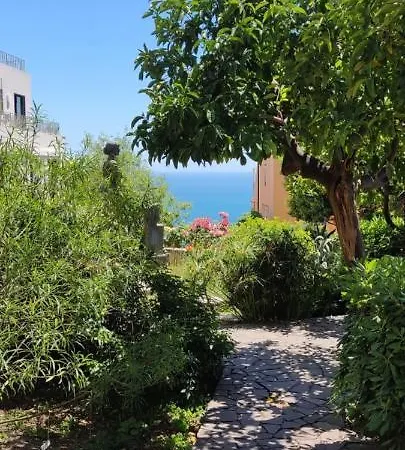 Bed & Breakfast Akropolis *
