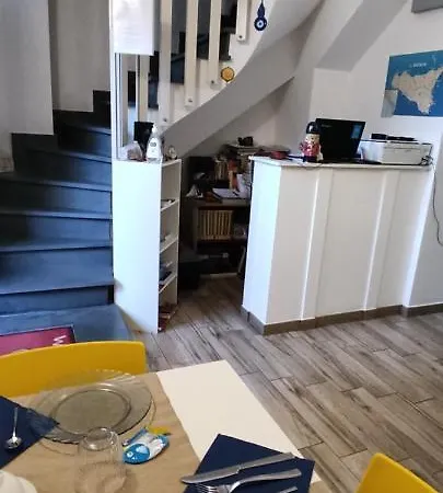 Akropolis 3* 陶尔米纳