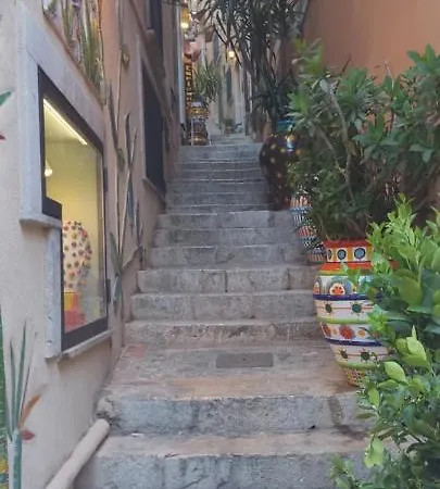 Bed & Breakfast Akropolis Taormina