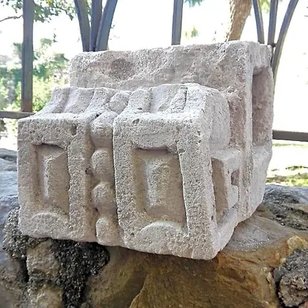 Akropolis 3*