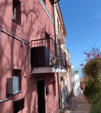 Akropolis Oda ve Kahvaltı Taormina