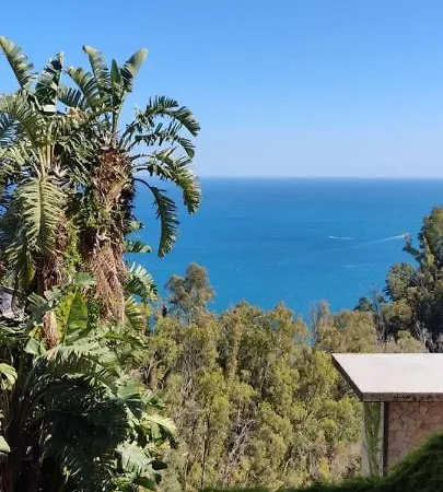 Akropolis Panzió 3*