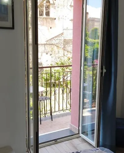 Akropolis